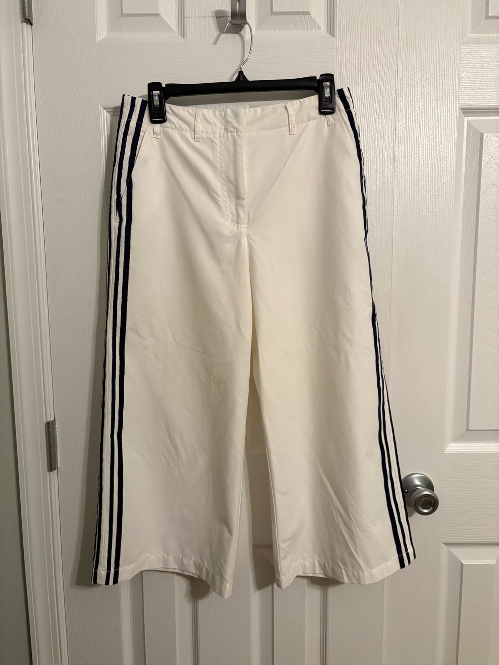 Maeve White Wide-Leg cropped pants with Navy Side Stripes